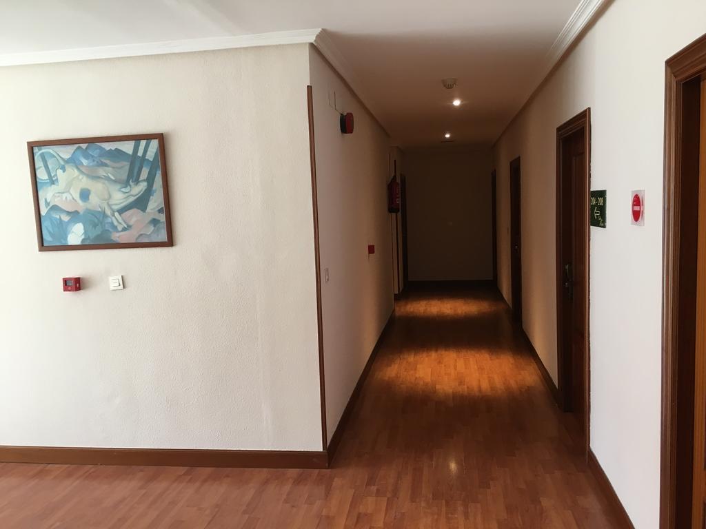 Hotel Valle De Ayala リョディオ エクステリア 写真